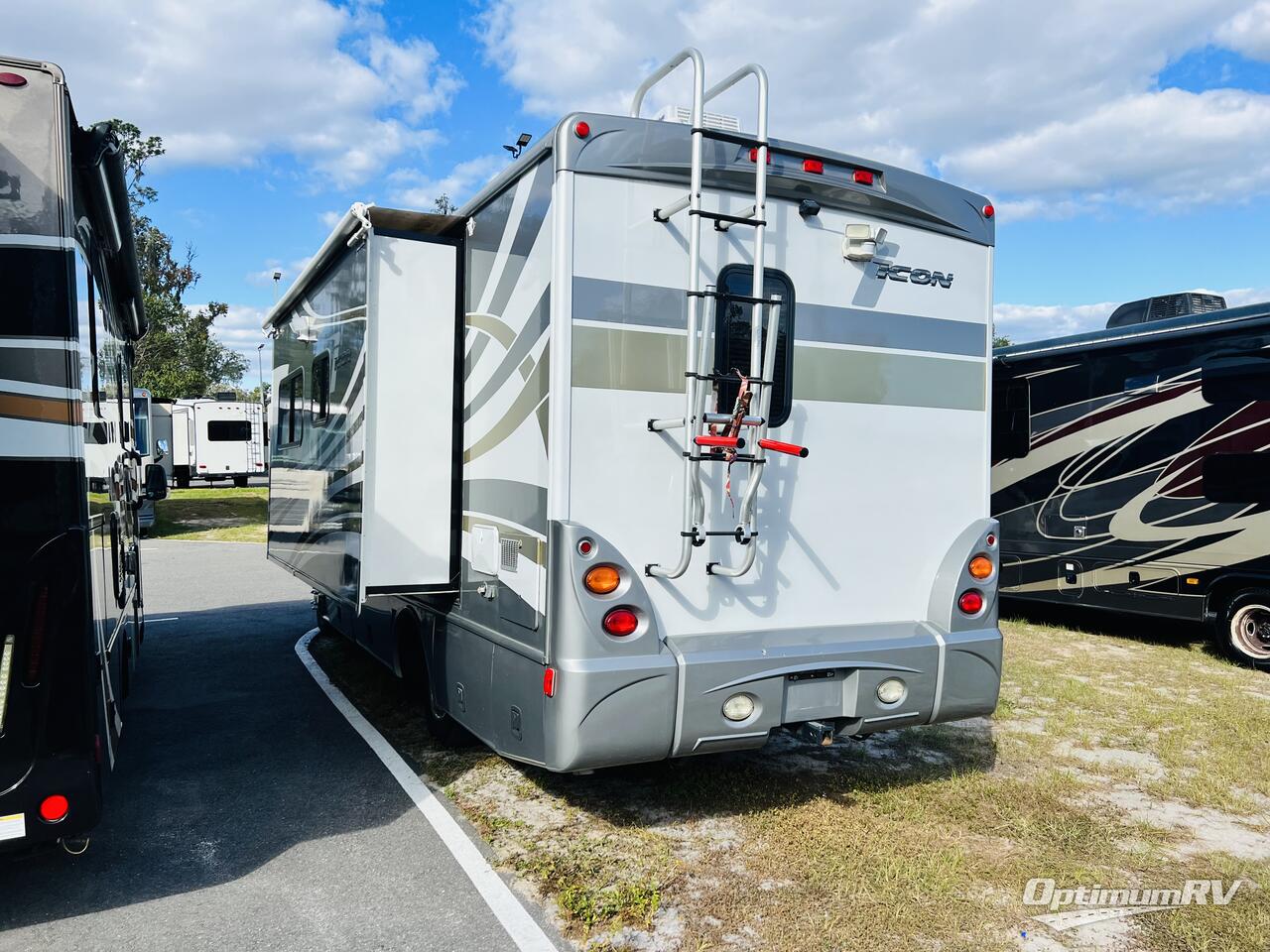2008 Fleetwood Icon 24A Photo 3