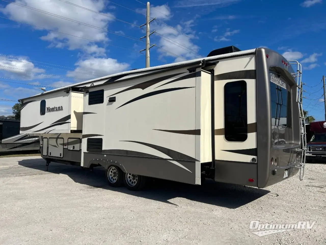 2016 Keystone Montana 3720RL Photo 2