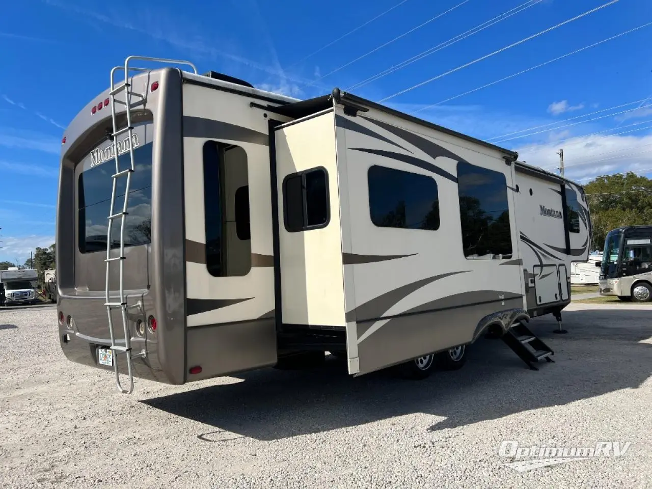 2016 Keystone Montana 3720RL Photo 3