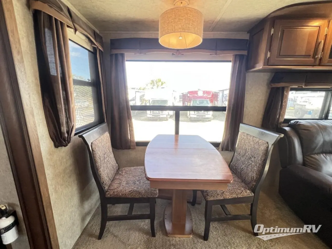 2016 Keystone Montana 3720RL Photo 12