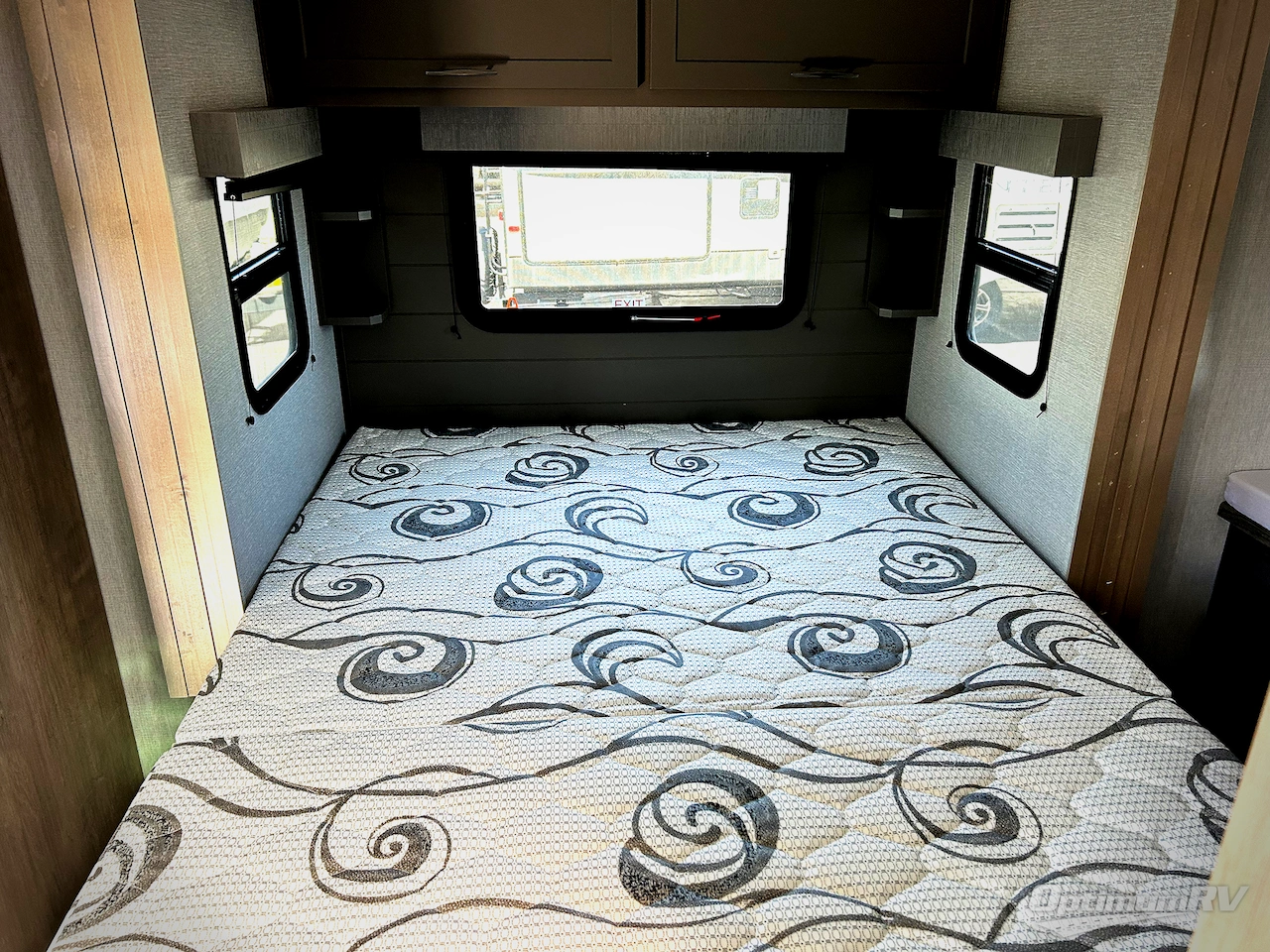 2023 Grand Design Momentum G-Class 31G Photo 13