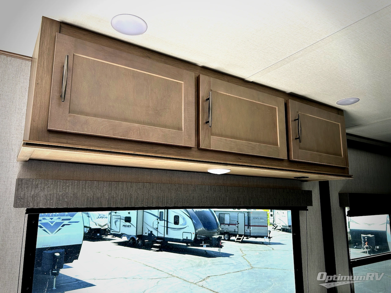 2023 Grand Design Momentum G-Class 31G Photo 18