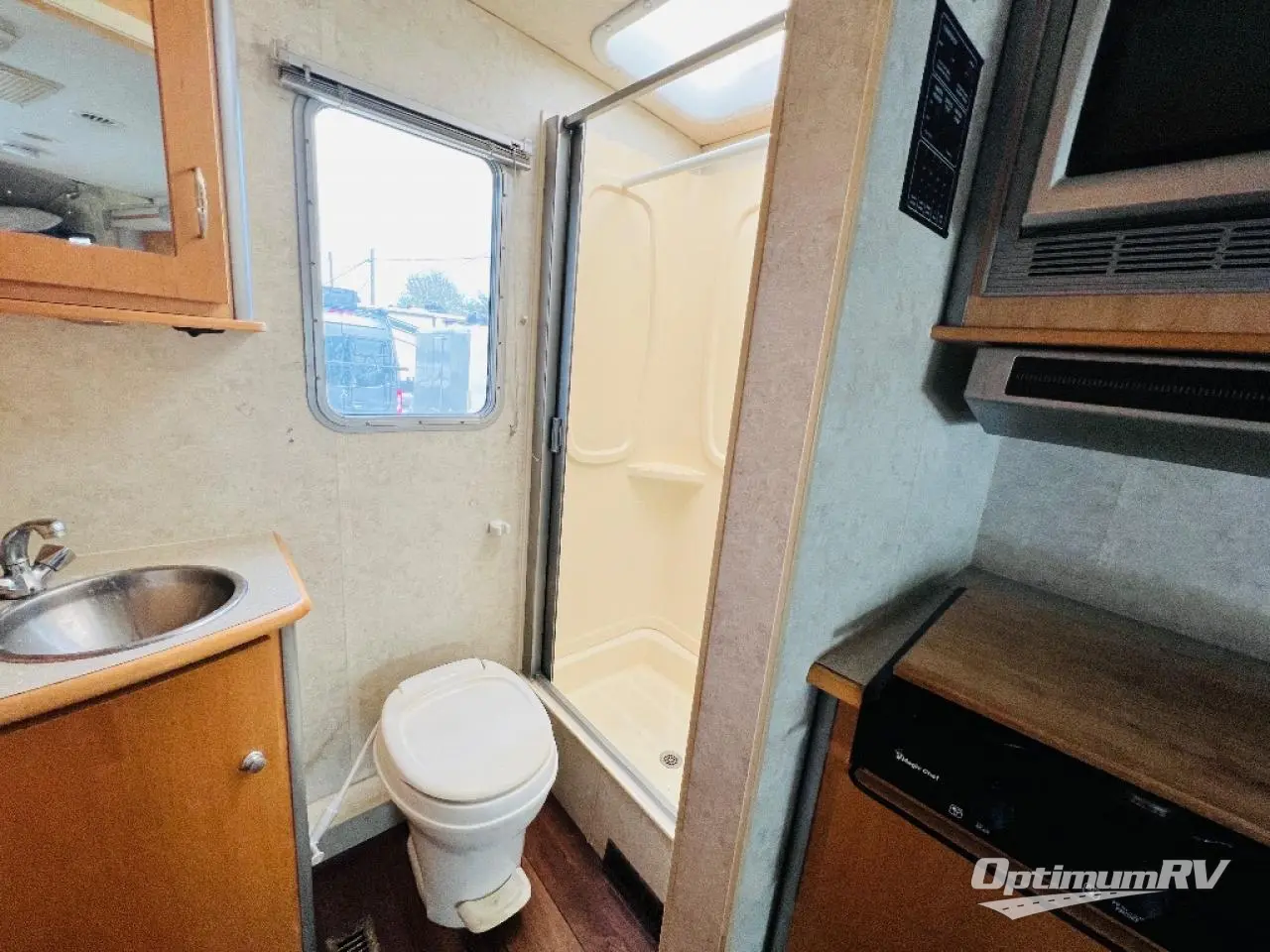 2006 Winnebago View 23H Photo 14