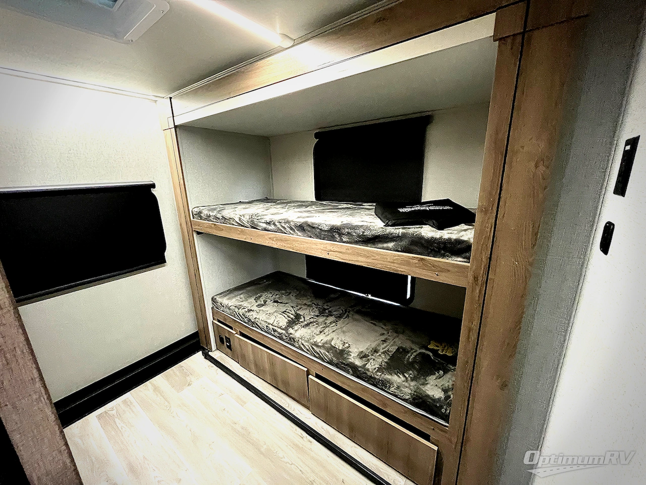 2024 Grand Design Imagine XLS 22BHE Photo 7
