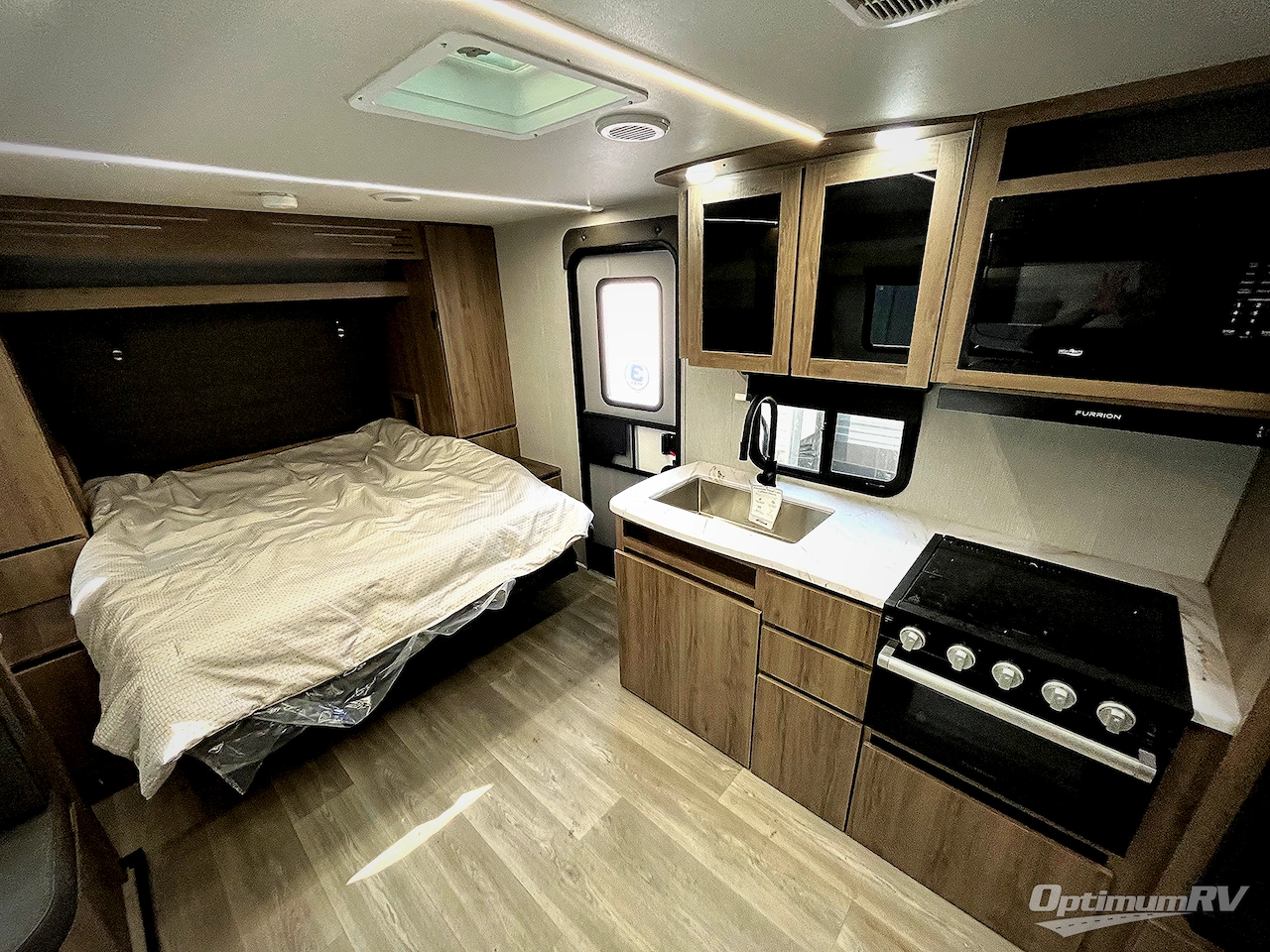 2024 Grand Design Imagine XLS 22BHE Photo 23
