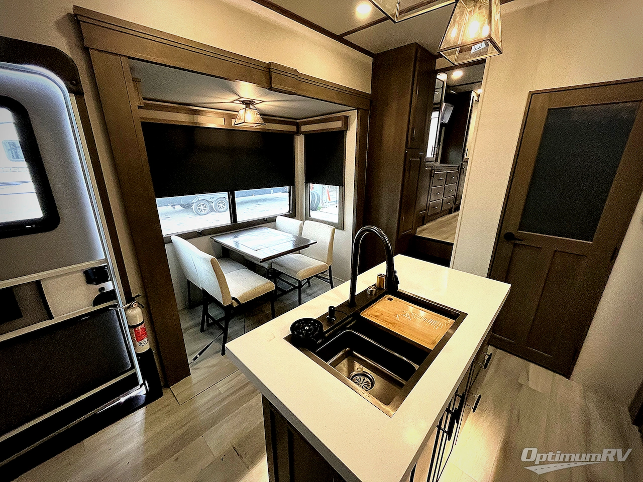 2024 Grand Design Solitude 380FL Photo 5