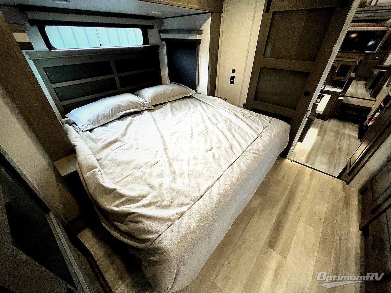 2024 Grand Design Solitude 380FL Photo 27