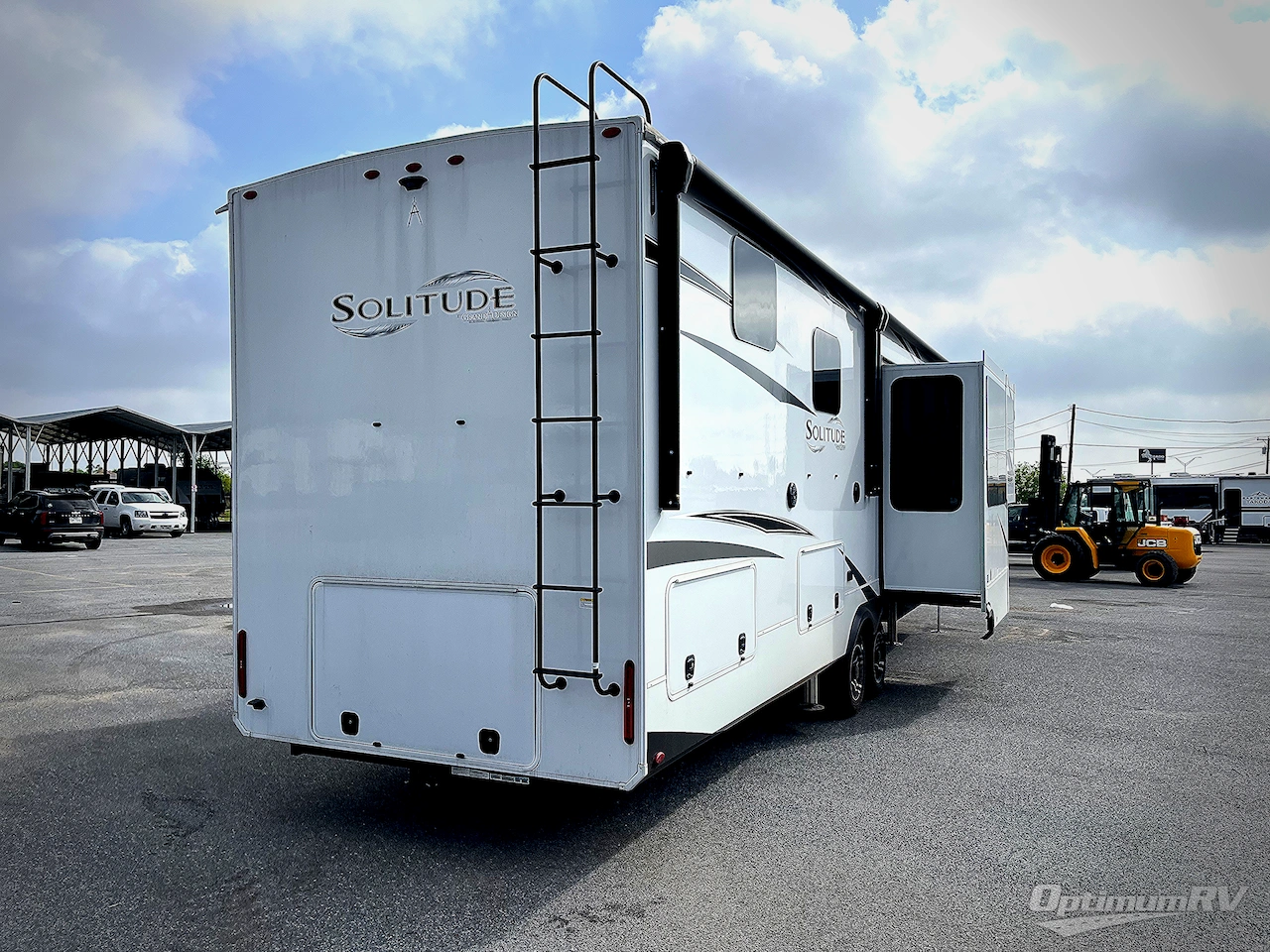 2024 Grand Design Solitude 380FL Photo 2