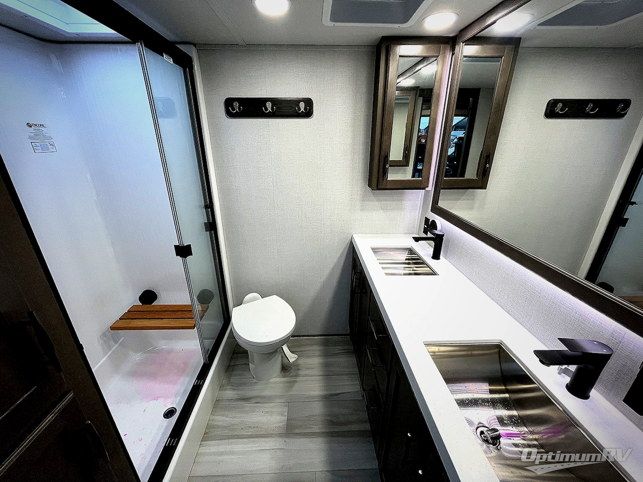 2024 Grand Design Solitude 376RD Photo 27