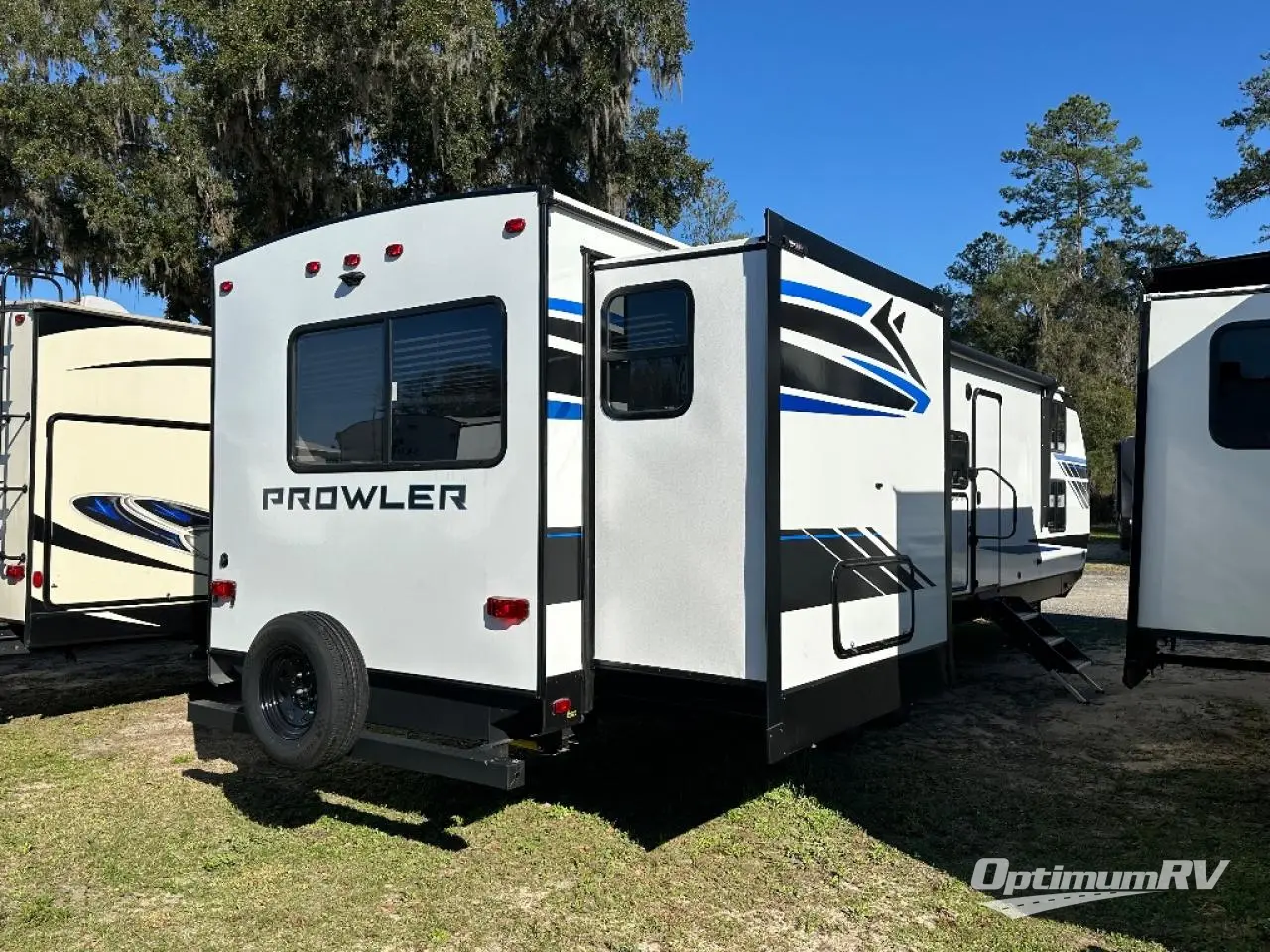 2024 Heartland Prowler 323SBR Photo 2