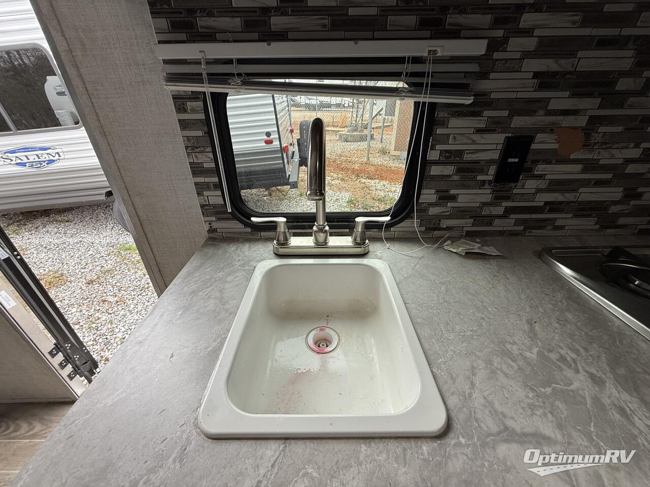 2022 Gulf Stream Ameri-Lite Super Lite 199DD Photo 8