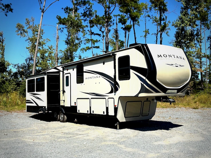 2020 Keystone Montana High Country 385BR RV Photo 1