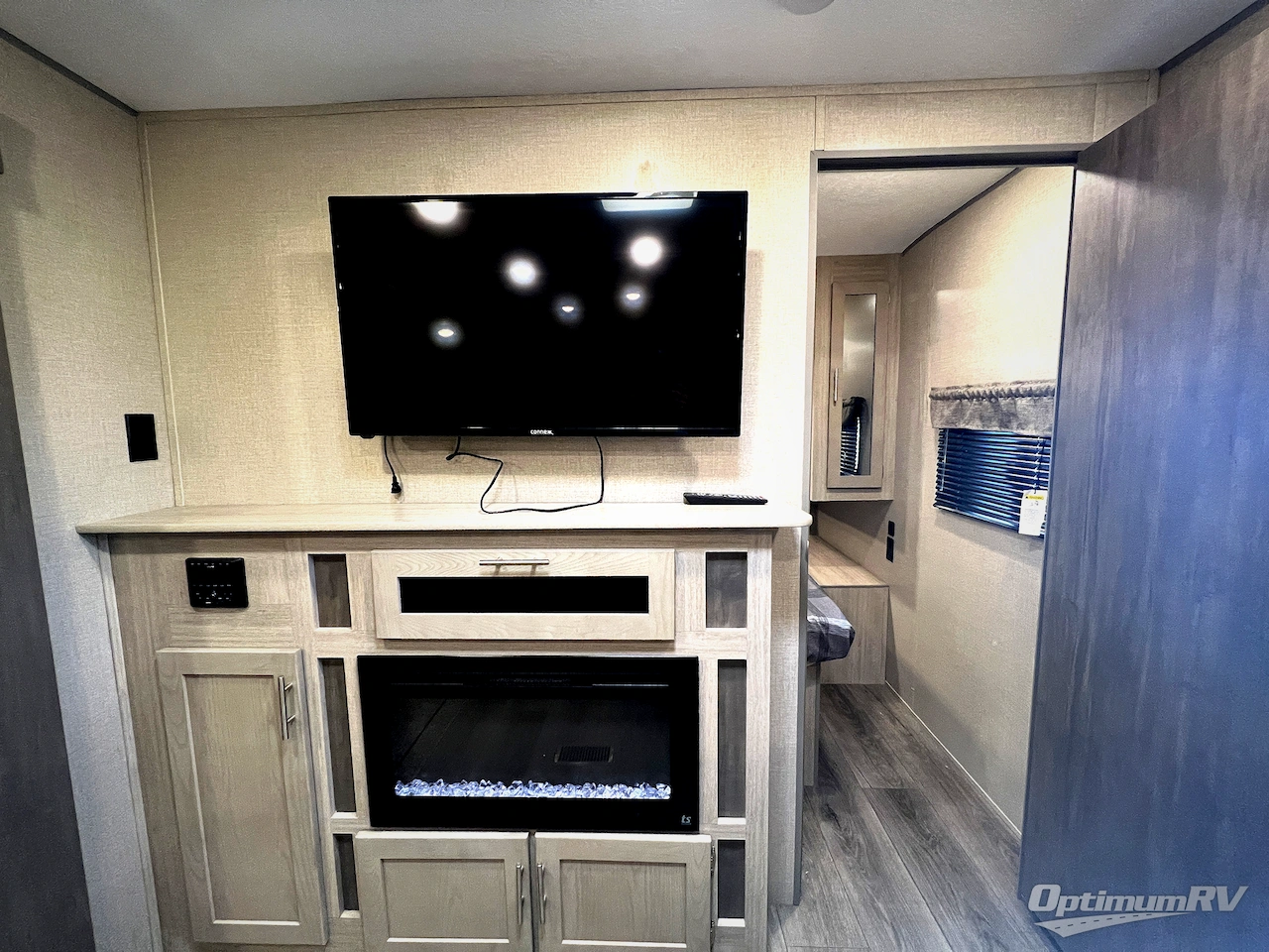 2022 Coachmen Catalina Legacy 243RBS Photo 9