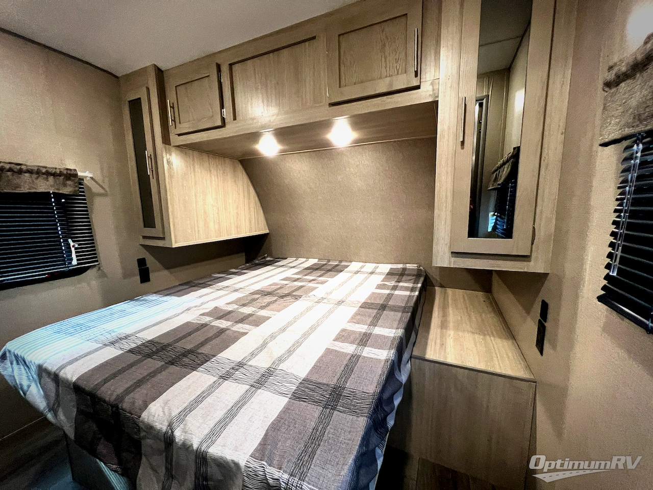 2022 Coachmen Catalina Legacy 243RBS Photo 10