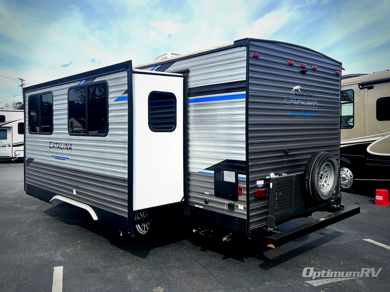 2022 Coachmen Catalina Legacy 243RBS Photo 3