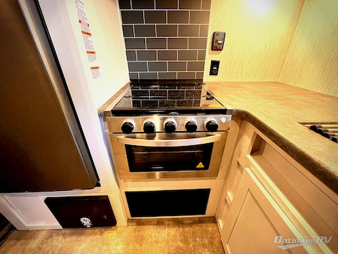 2022 Palomino Puma XLE Lite 27QBC RV Photo 3