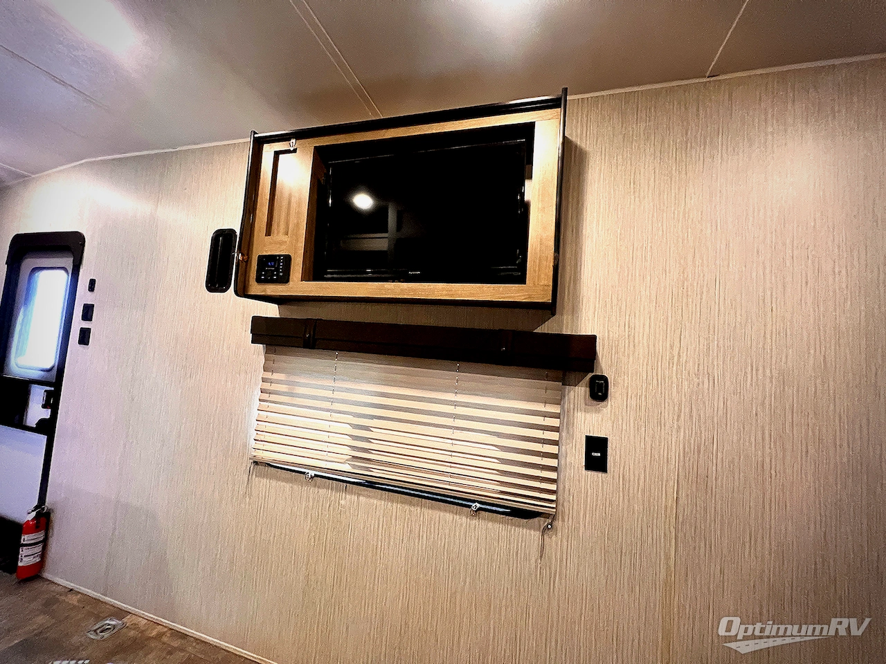 2022 Palomino Puma XLE Lite 27QBC Photo 8