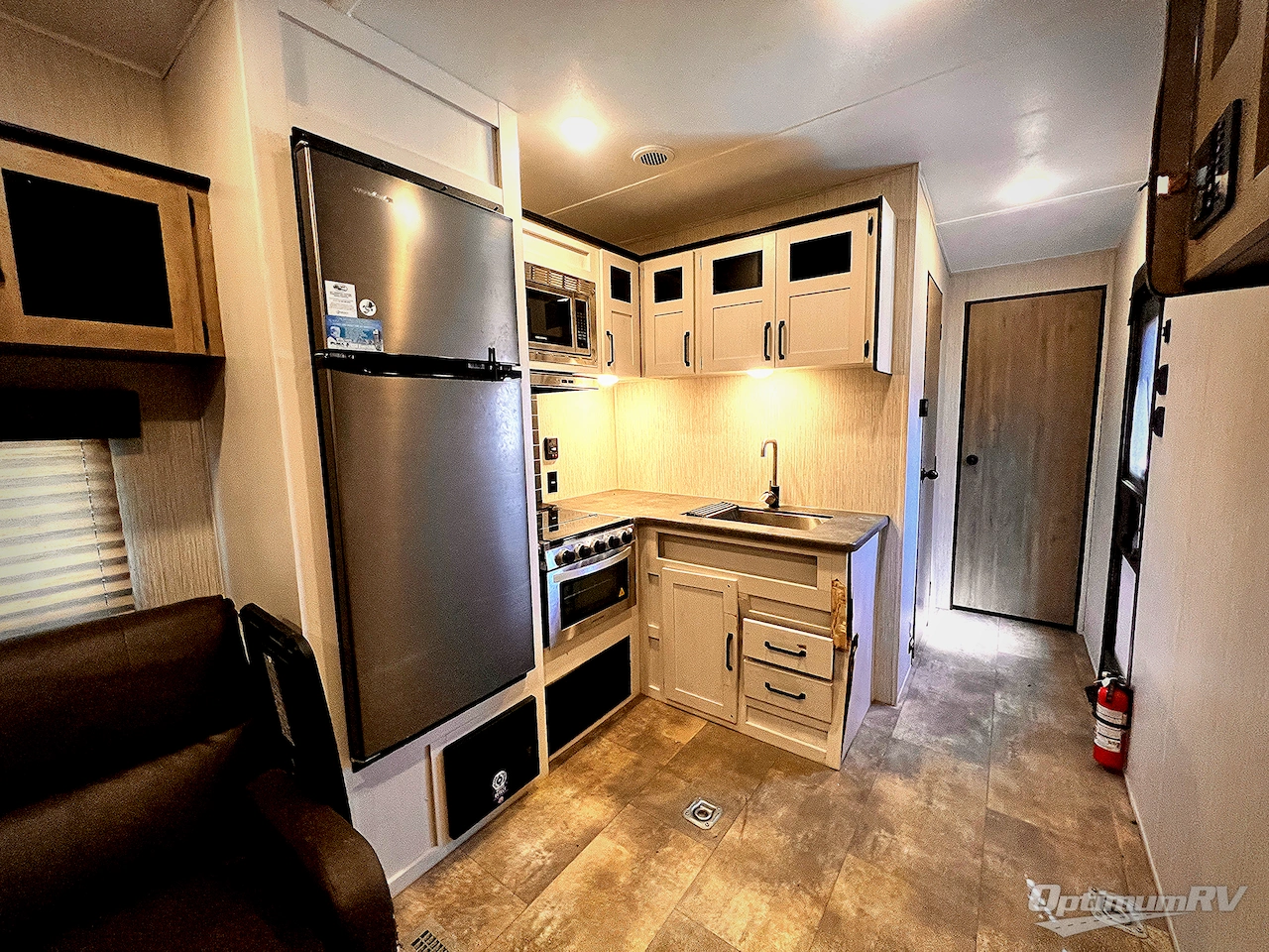 2022 Palomino Puma XLE Lite 27QBC Photo 9