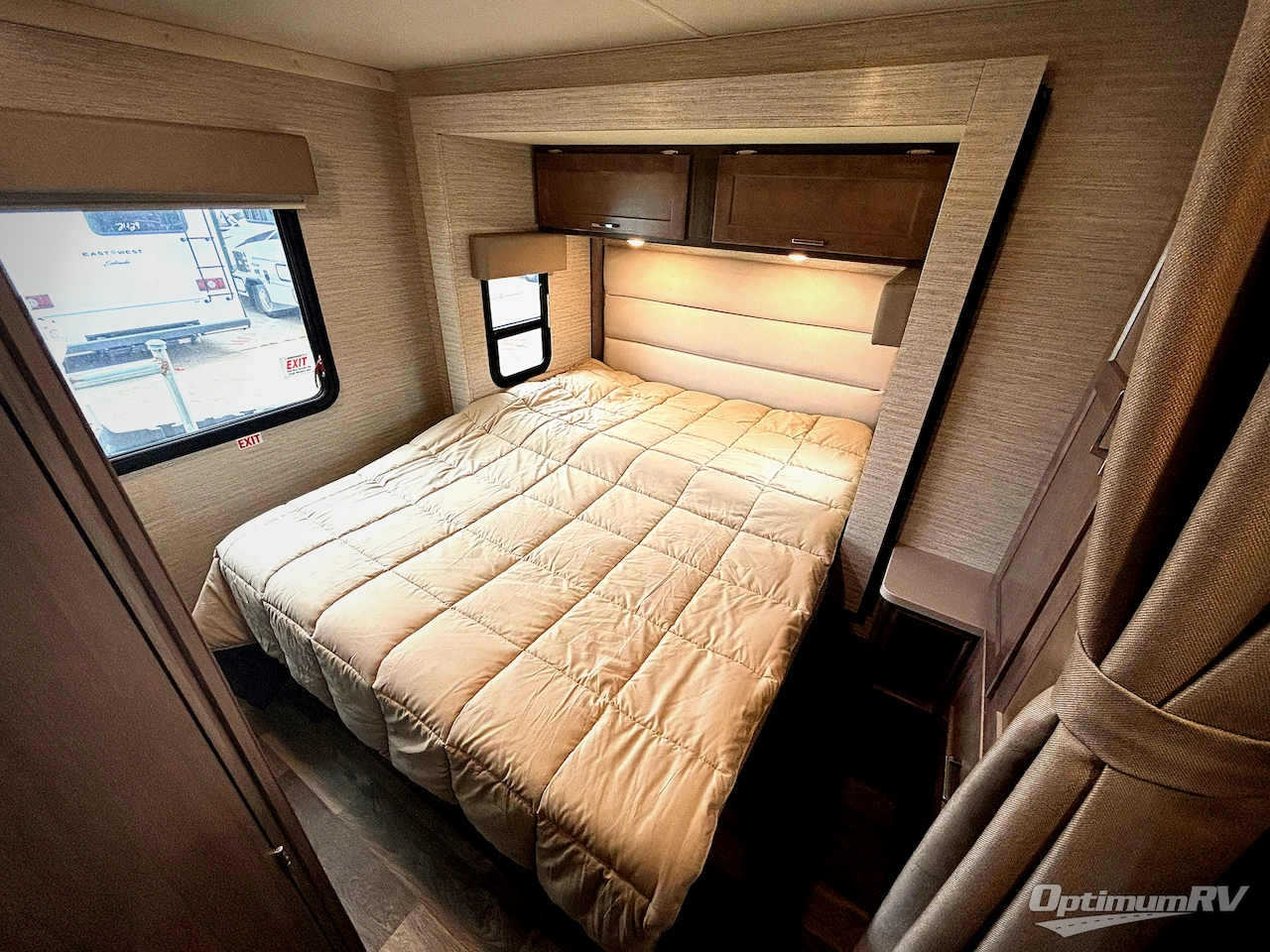 2022 Winnebago Minnie Winnie 22M Photo 12