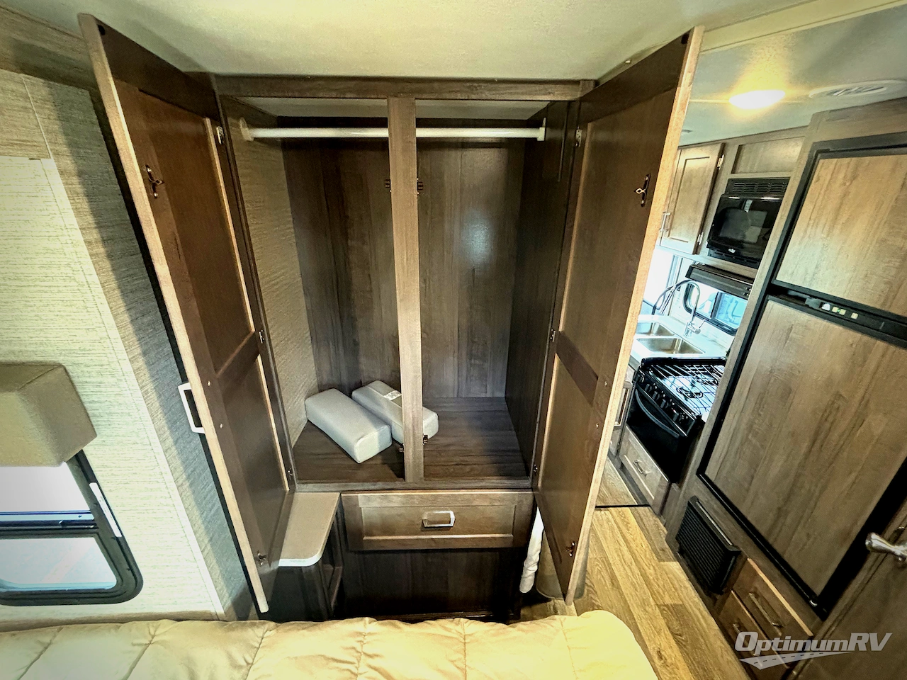 2022 Winnebago Minnie Winnie 22M Photo 13