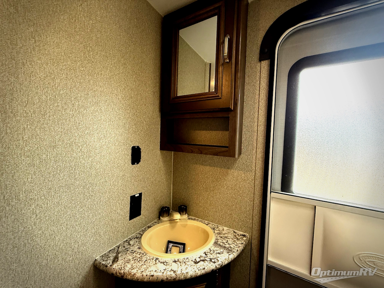 2018 Keystone Passport 3351BH Photo 15