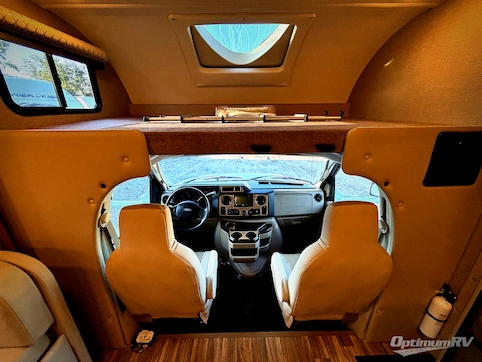 2019 Thor Quantum RC25 RV Photo 2