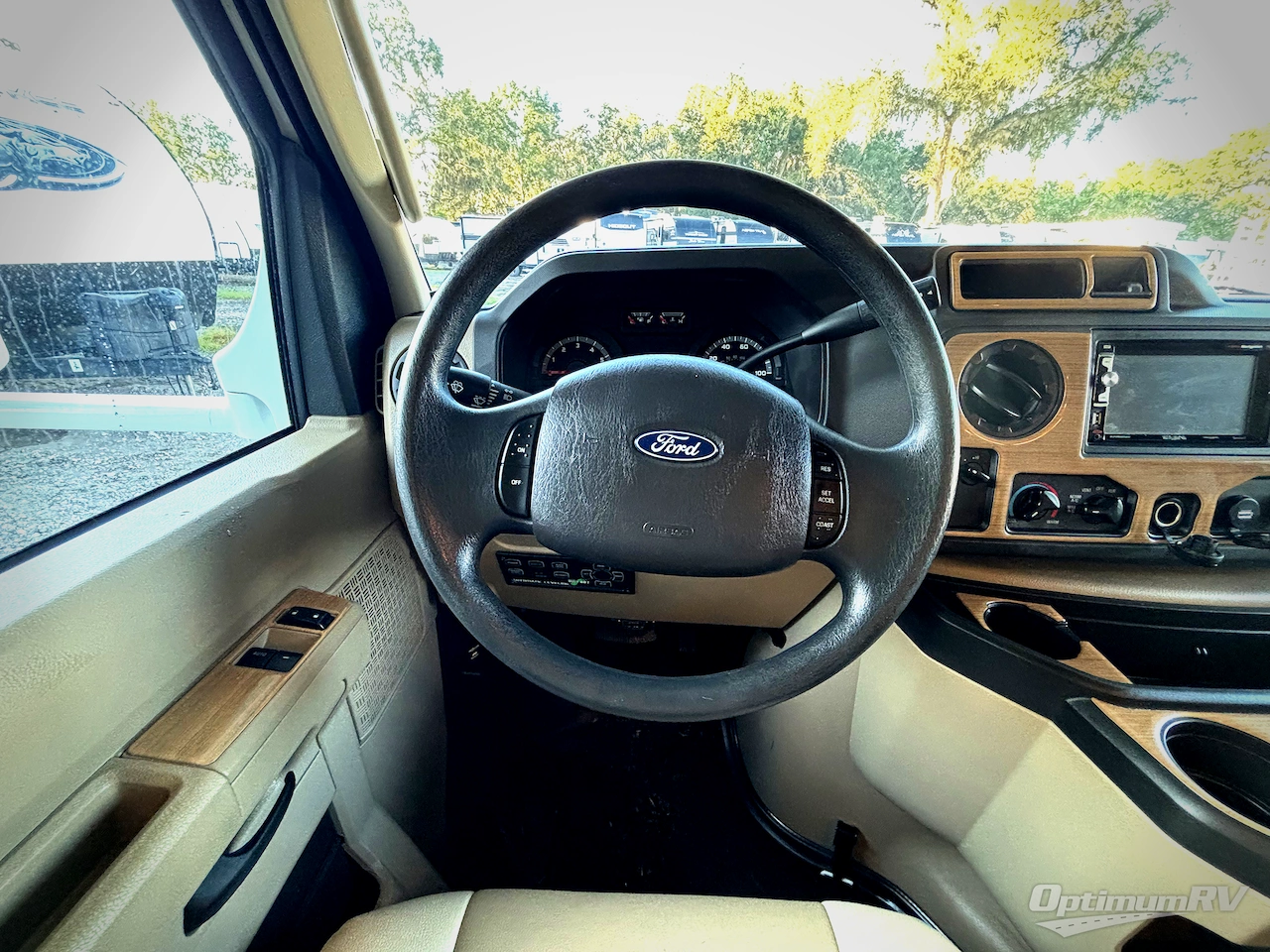 2019 Thor Quantum RC25 Photo 8