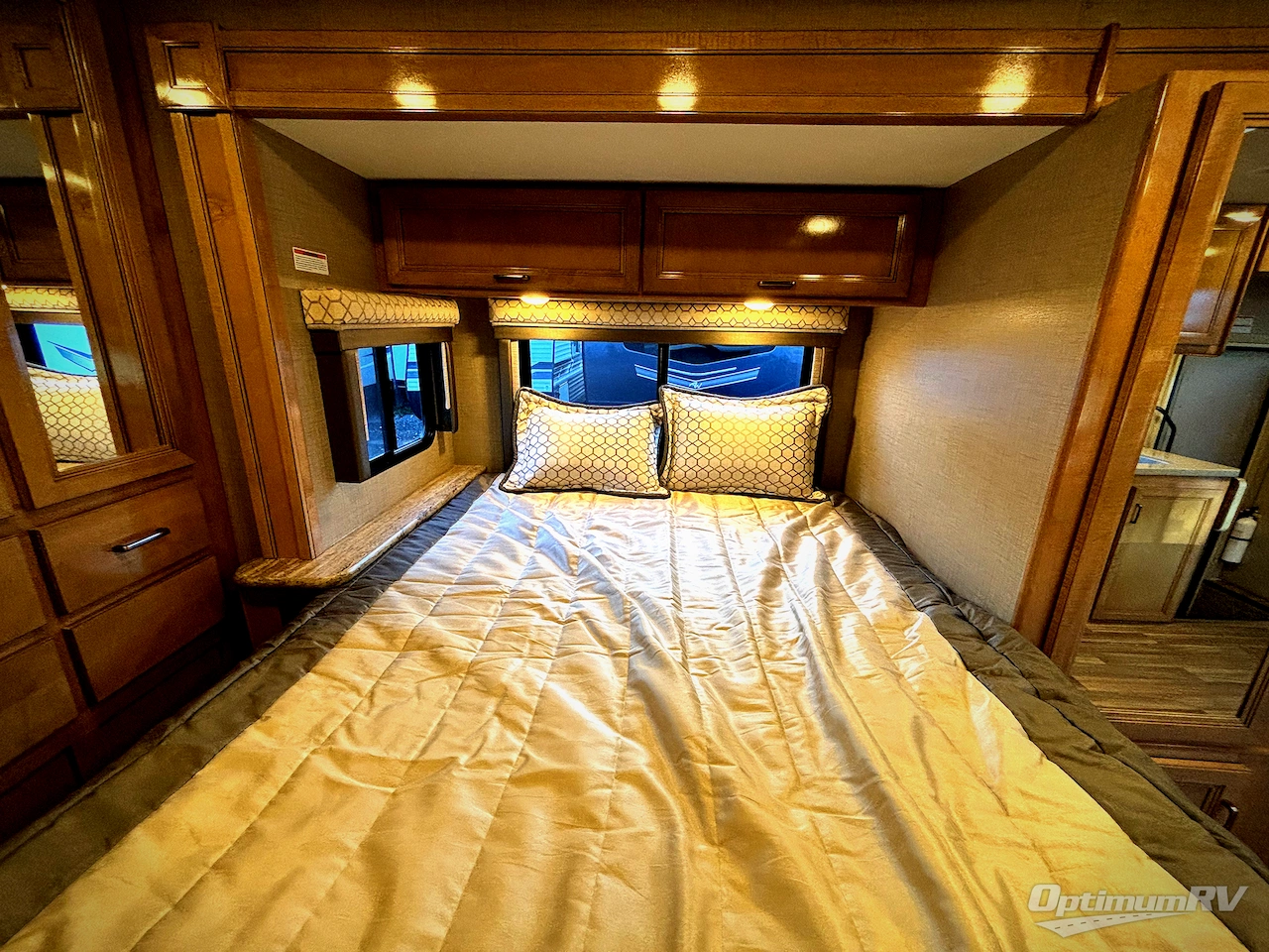 2019 Thor Quantum RC25 Photo 10