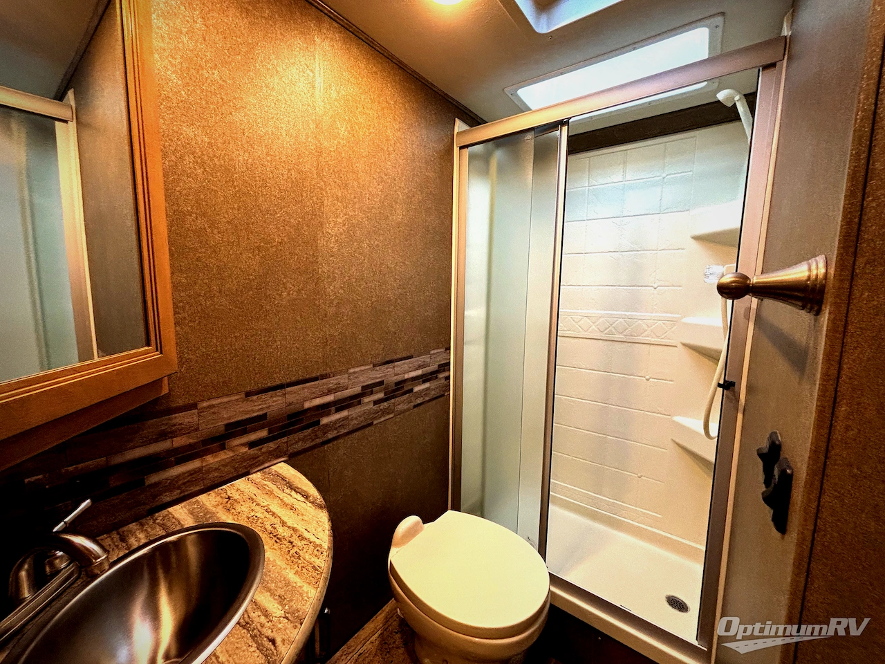 2019 Thor Quantum RC25 Photo 11