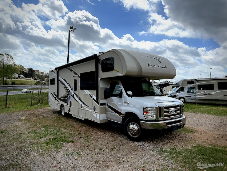 2018 Thor Four Winds 31W RV Photo 1