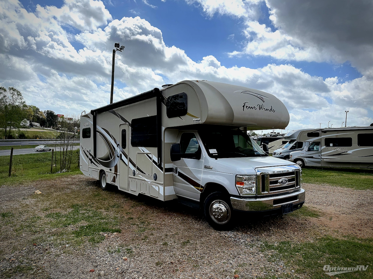 2018 Thor Four Winds 31W Photo 1