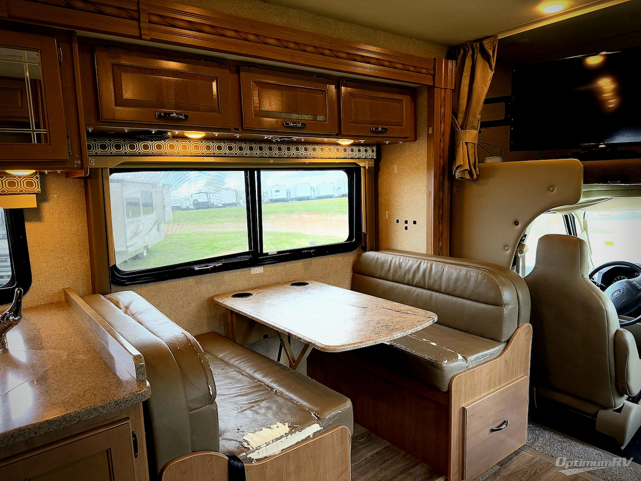 2018 Thor Four Winds 31W Photo 5