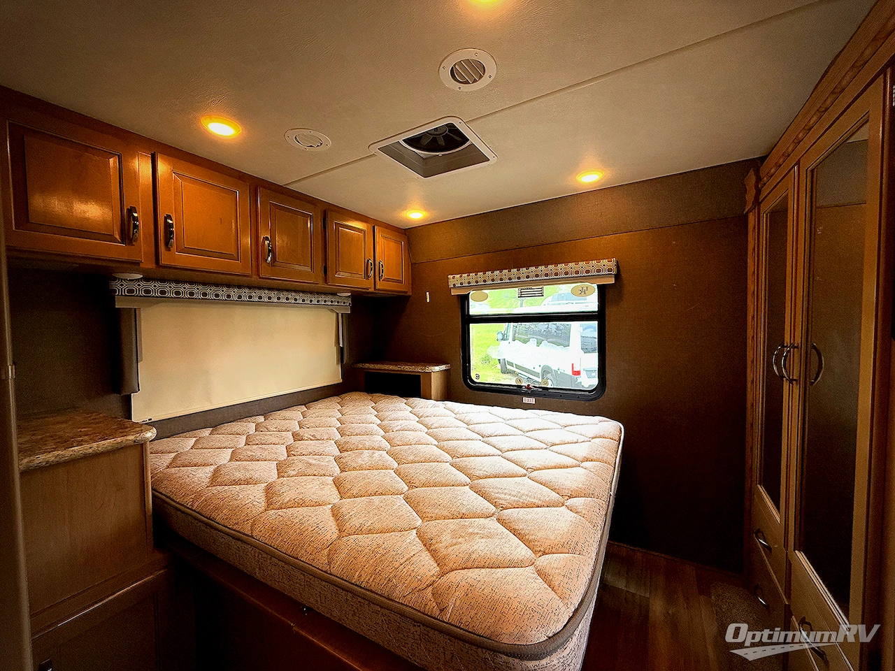 2018 Thor Four Winds 31W Photo 15