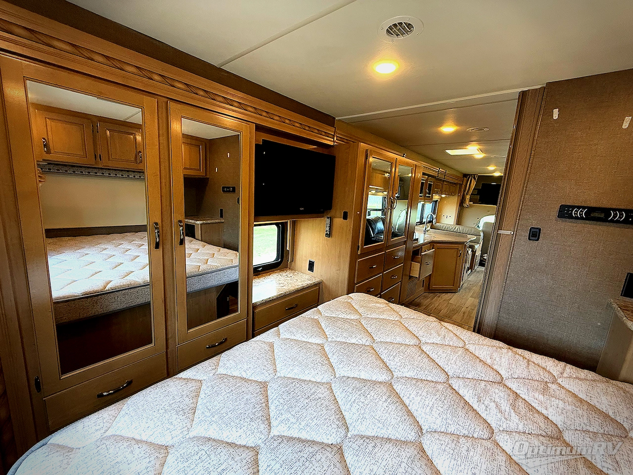 2018 Thor Four Winds 31W Photo 16