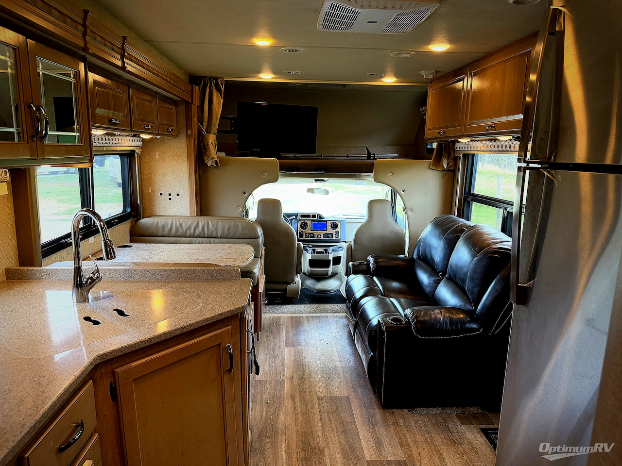 2018 Thor Four Winds 31W Photo 17
