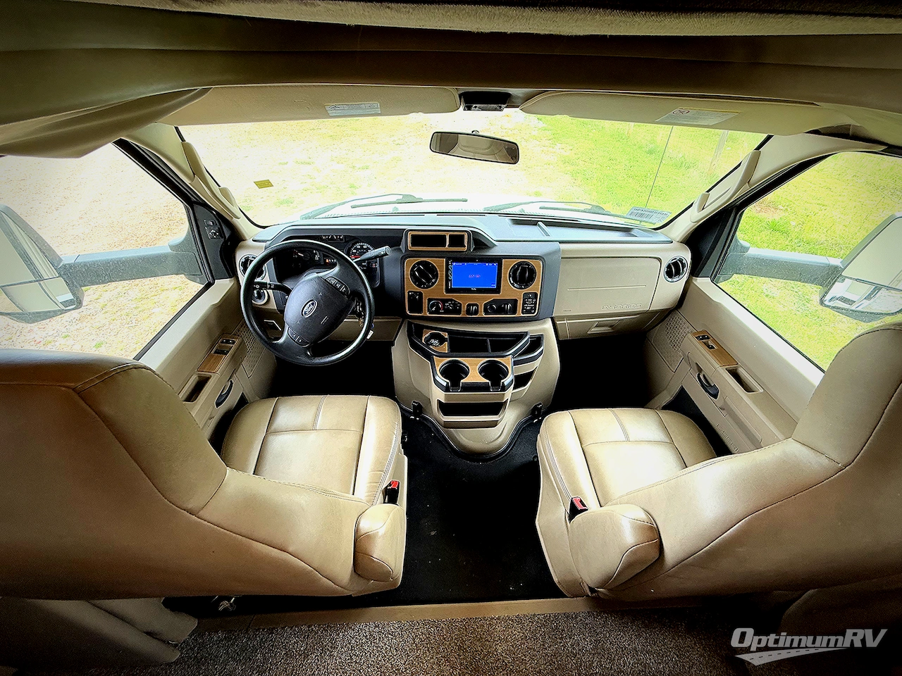 2018 Thor Four Winds 31W Photo 18
