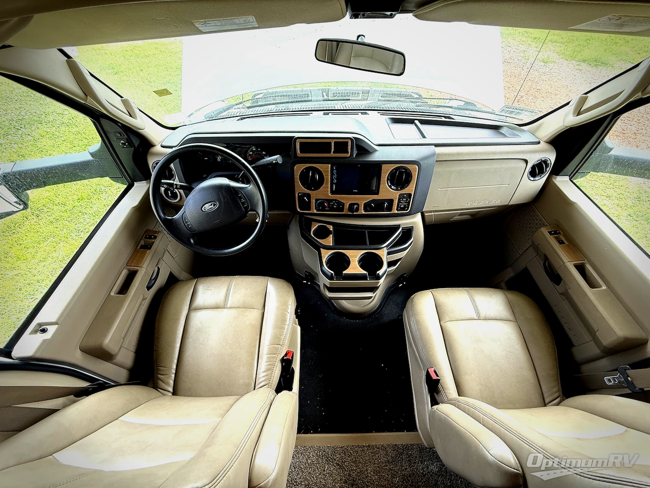 2018 Thor Four Winds 31W Photo 17
