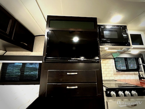 2022 Jayco Jay Feather Micro 166FBS RV Photo 3