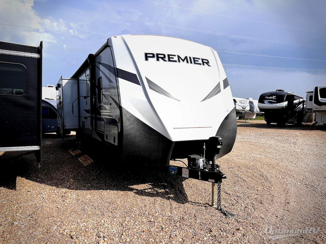 2022 Keystone Premier Ultra Lite 30RIPR Photo 1