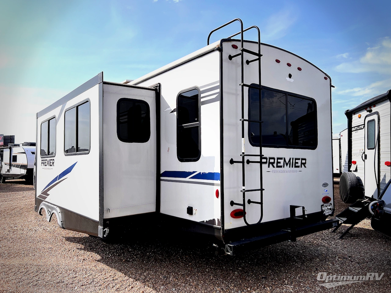 2022 Keystone Premier Ultra Lite 30RIPR Photo 3
