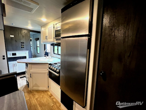 2022 Keystone Hideout 272BH RV Photo 4