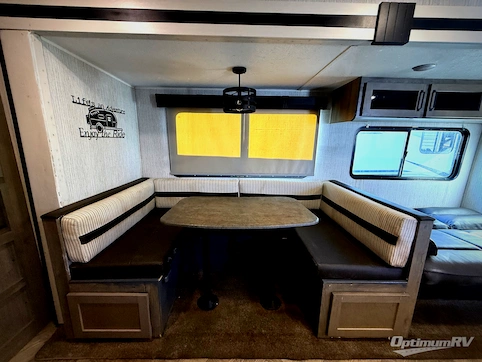 2022 Palomino Puma 32RBFQ RV Photo 2