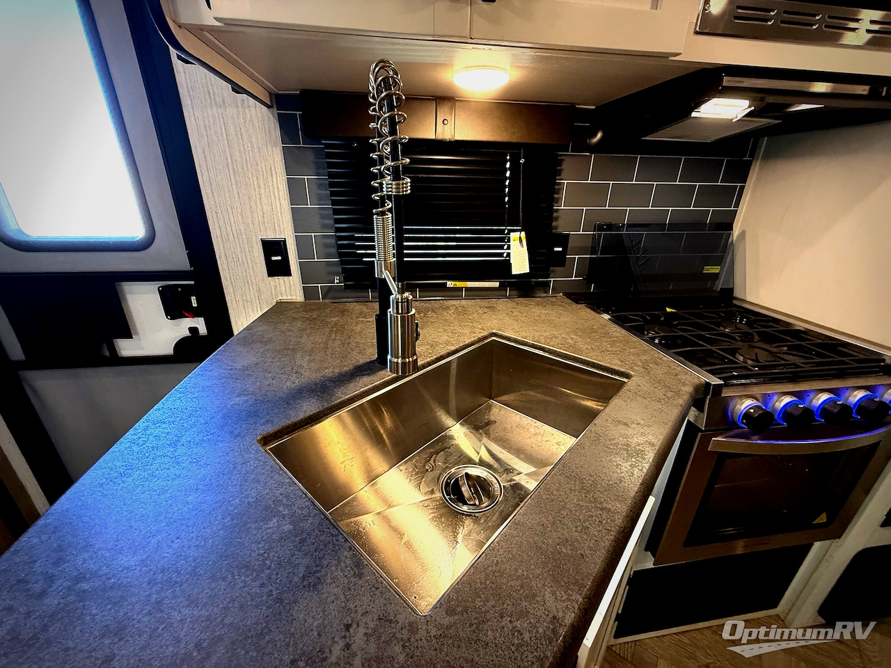 2022 Palomino Puma 32RBFQ Photo 11