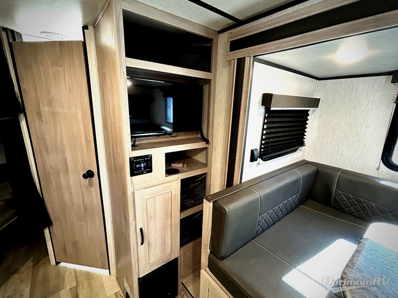 2022 Coachmen Northern Spirit XTR 2549BHX Photo 7
