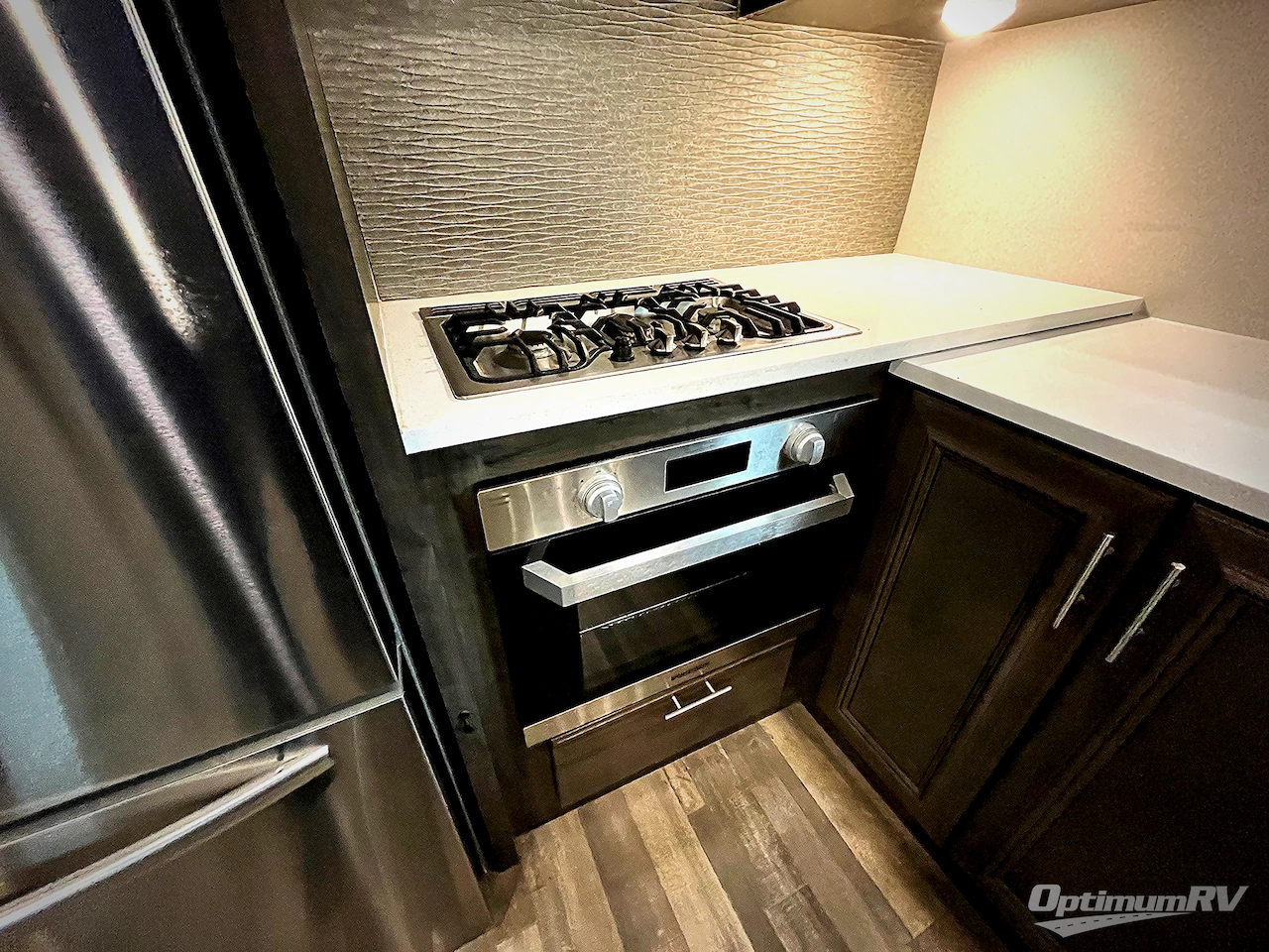2020 Forest River Cardinal Luxury 3750BKX Photo 14
