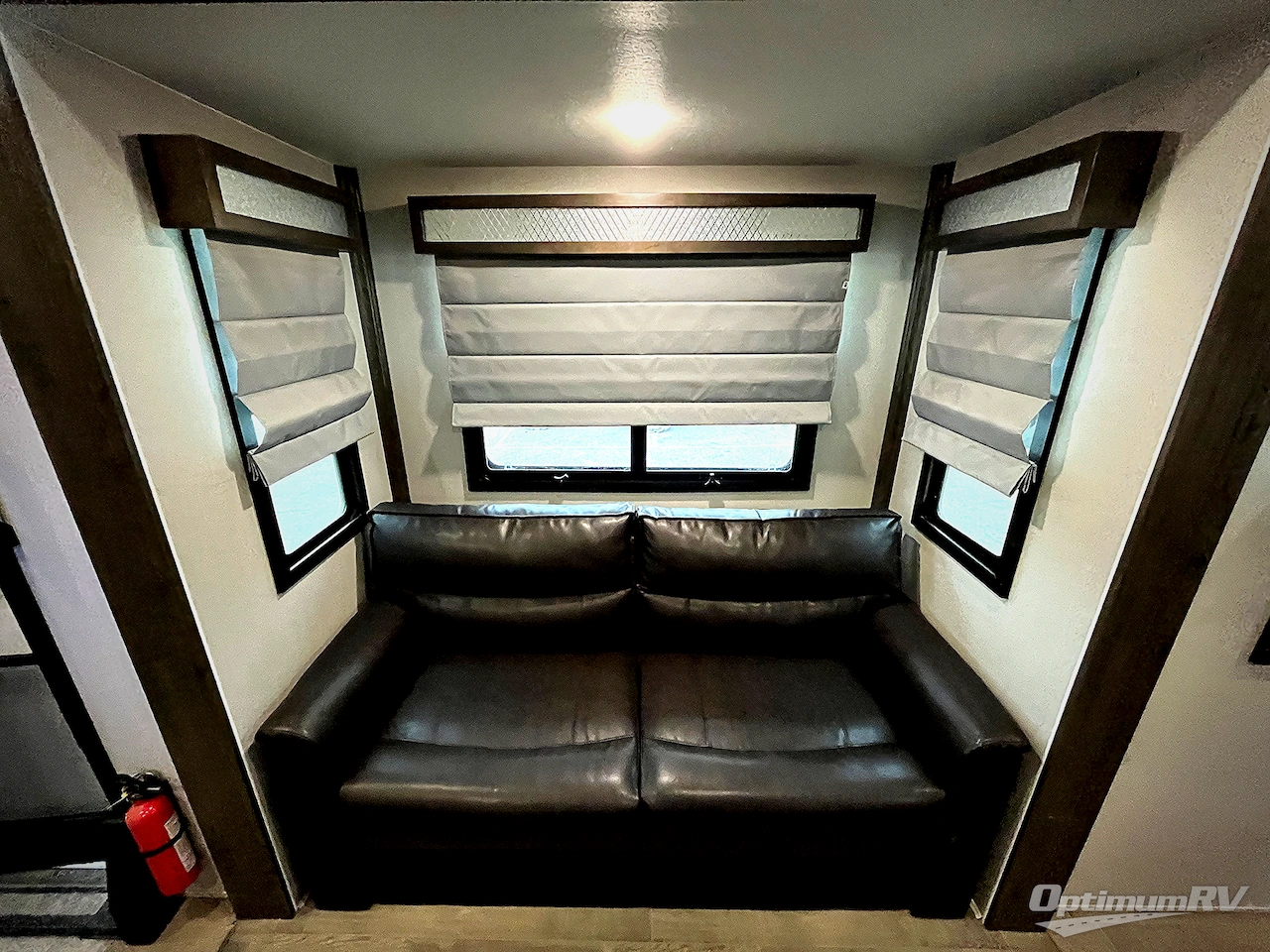 2020 Forest River Cardinal Luxury 3750BKX Photo 20