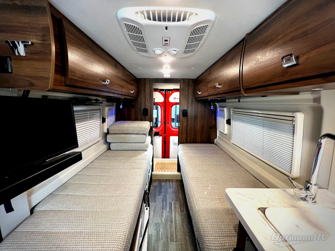 2024 Winnebago Travato 59K Photo 4