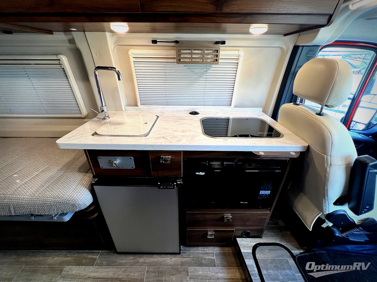 2024 Winnebago Travato 59K Photo 9