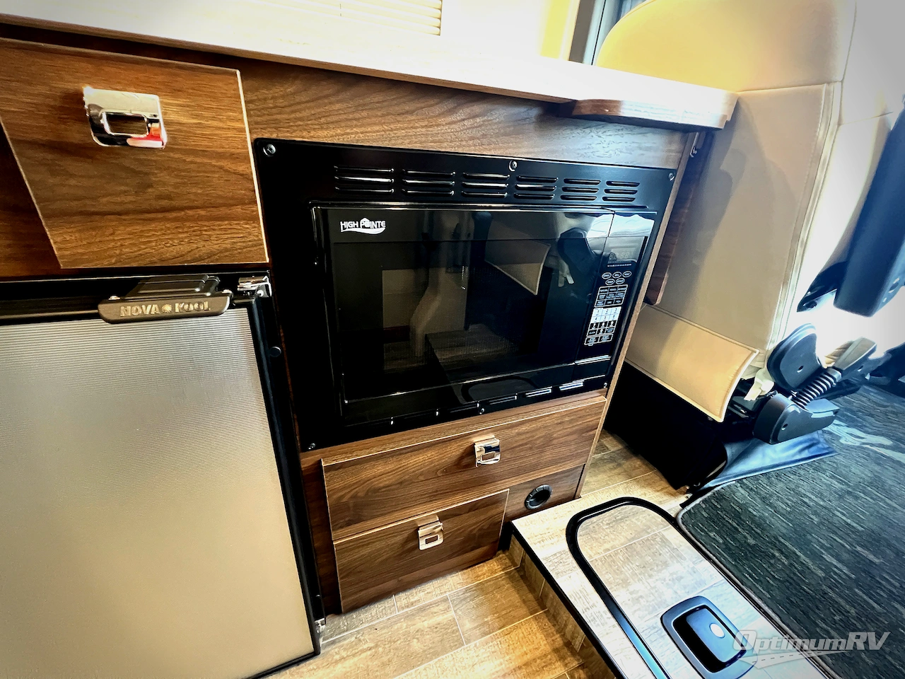 2024 Winnebago Travato 59K Photo 10