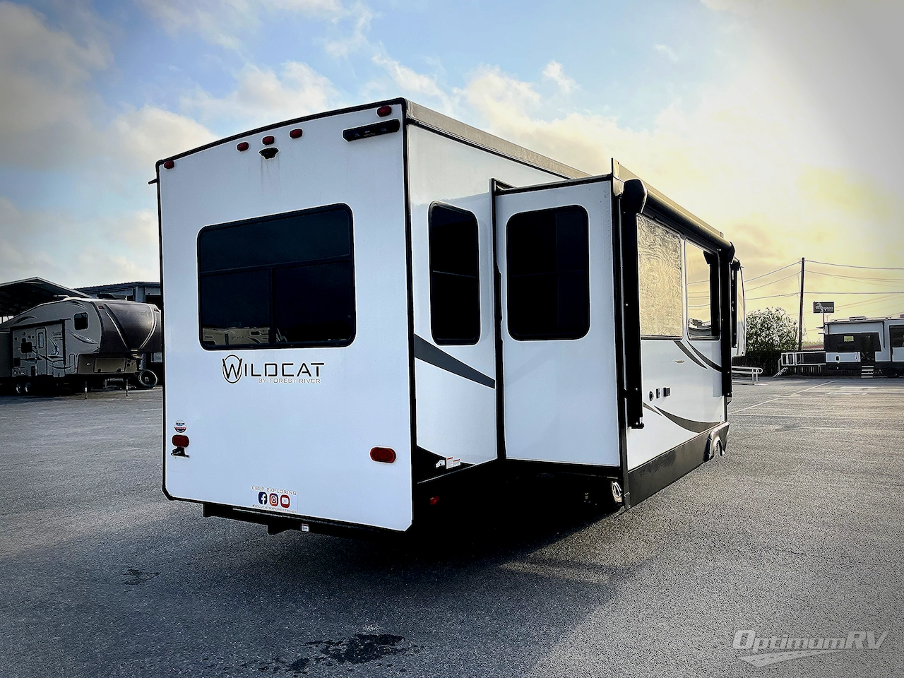 2023 Forest River Wildcat 369MBL Photo 3
